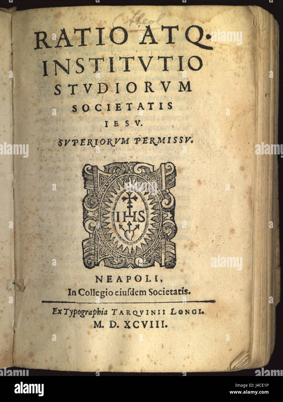Ratiostudiorum est un terme latin signifiant « ratio des études ». Il se réfère à l'approche ou à la méthodologie appliquée à un système d'apprentissage ou d'éducation. Le terme est utilisé dans les cercles académiques pour décrire une méthode d'étude équilibrée et systématique. Banque D'Images
