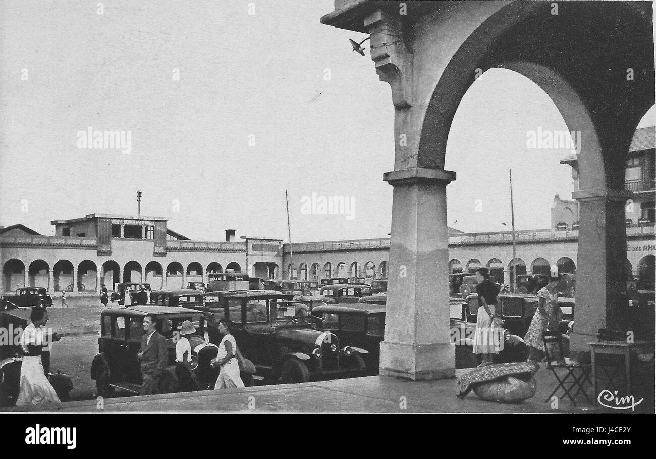 Place des bains chauds, Capbreton Banque D'Images Place des bains chauds, Capbreton Banque D'Images