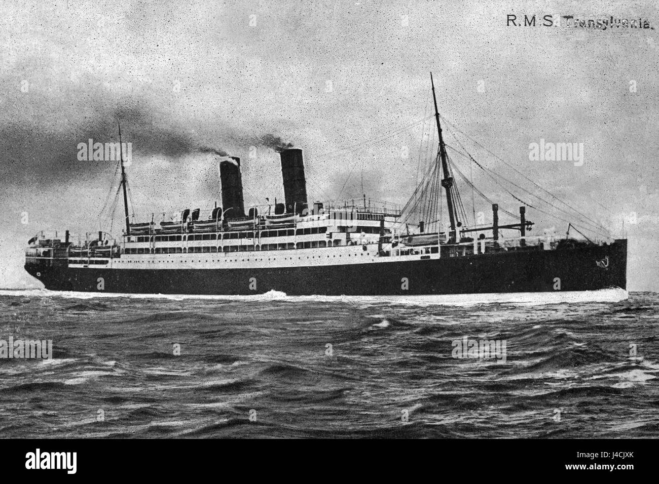 Le RMS Transylvania était un paquebot britannique, principalement connu pour son service au début du XXe siècle. Il opérait dans le cadre de la White Star Line avant son naufrage en 1917 pendant la première Guerre mondiale Banque D'Images