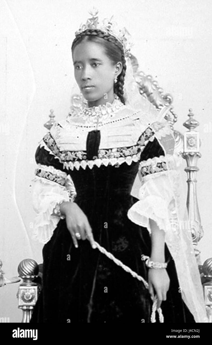 La reine Ranavalona III, Antananarivo, Madagascar, ca. 1890 1895 cropped gris Banque D'Images