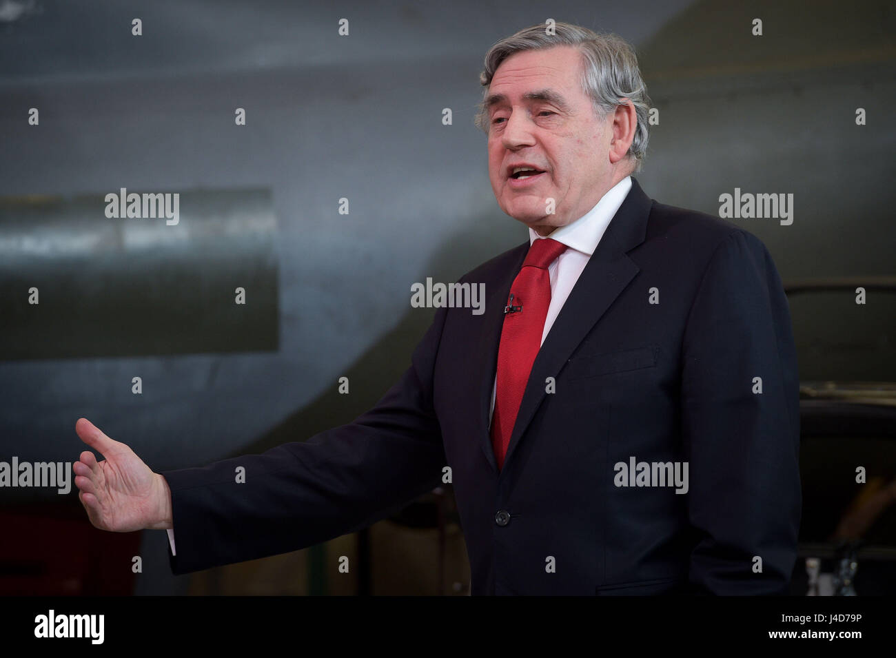 L'ancien premier ministre Gordon Brown de faire un discours à l'Université de Coventry sur les entreprises et l'industrie automobile. Banque D'Images