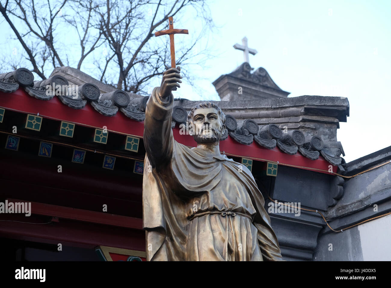 Saint François Xavier statue devant la Cathédrale Saint Joseph à Beijing, Chine, le 25 février 2016. Banque D'Images