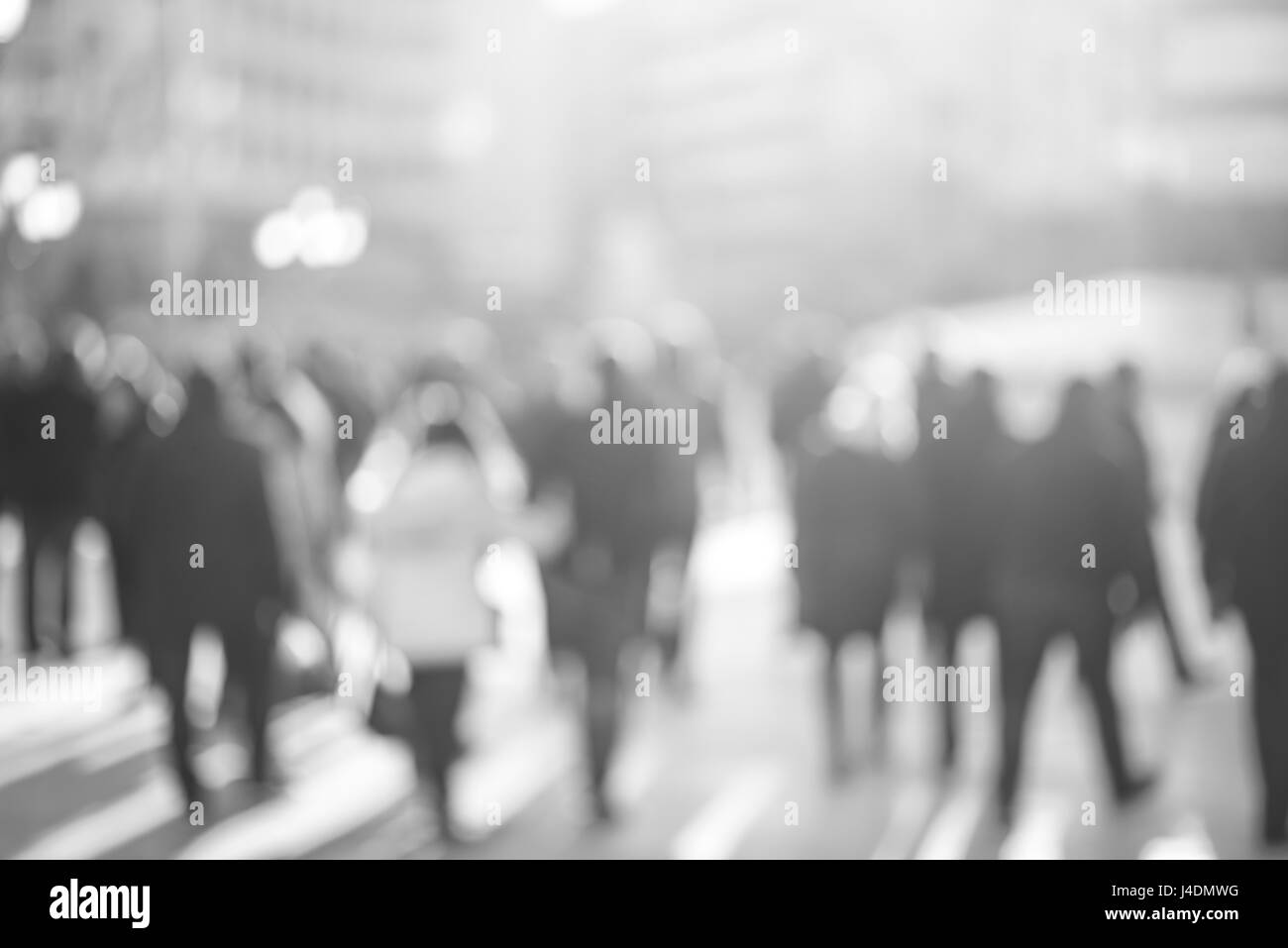 Gens fond abstrait flou, méconnaissable silhouettes de personnes marchant dans une rue Banque D'Images