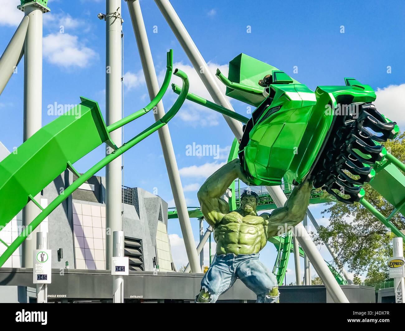 Incredible Hulk coaster dans l'île d'aventure de Universal Studios