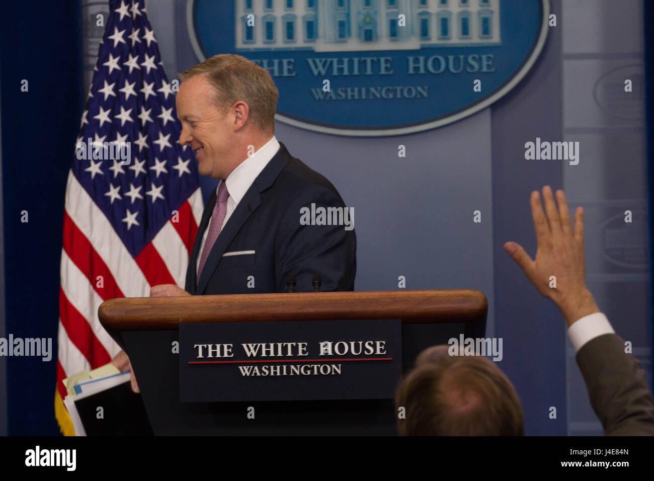Washington DC, USA. 12 mai, 2017. Secrétaire de presse de la Maison Blanche Sean Spicer rencontre la presse pendant le briefing, vendredi 12 mai, 2017. Crédit : Michael Candelori/Alamy Live News Banque D'Images