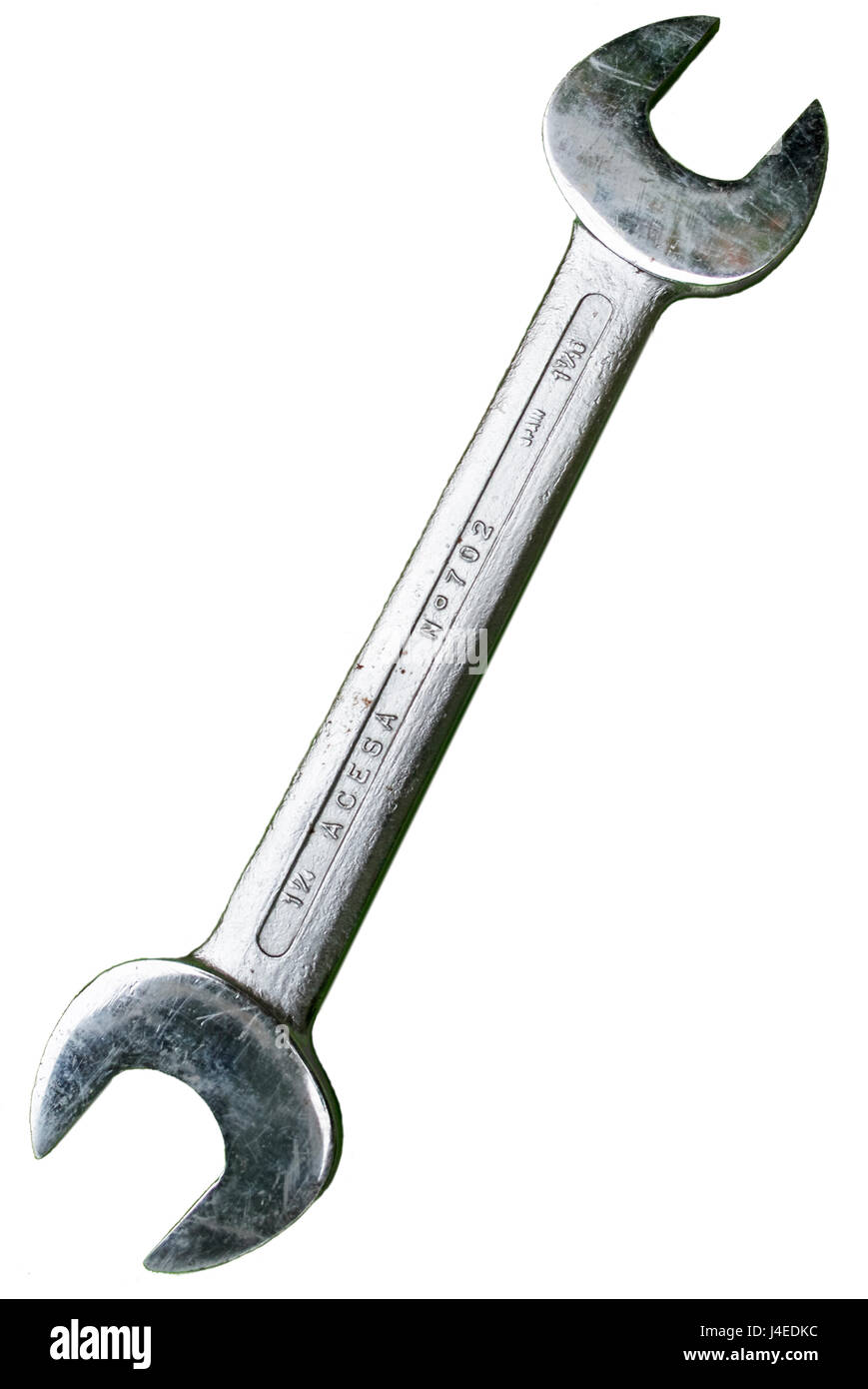 Close up d'un métal argenté brillant clé à fourche sur un fond blanc. Banque D'Images