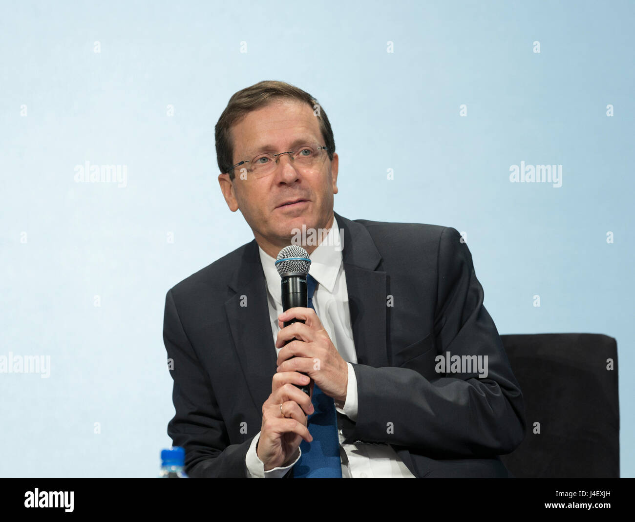 New York, NY USA - Mai 7, 2017 : Président du Parti du Travail Isaac Herzog parle au 6th Annual Jérusalem Post Conference à New York Banque D'Images