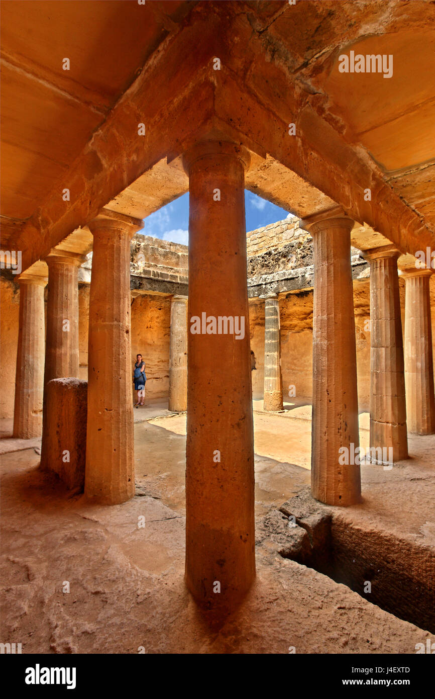 L'intérieur tombe 3, Tombeaux des Rois (Site du patrimoine mondial de l'UNESCO), Paphos, Chypre. La ville de Paphos est une des 2 Capitales européennes de la culture pour 2017 Banque D'Images