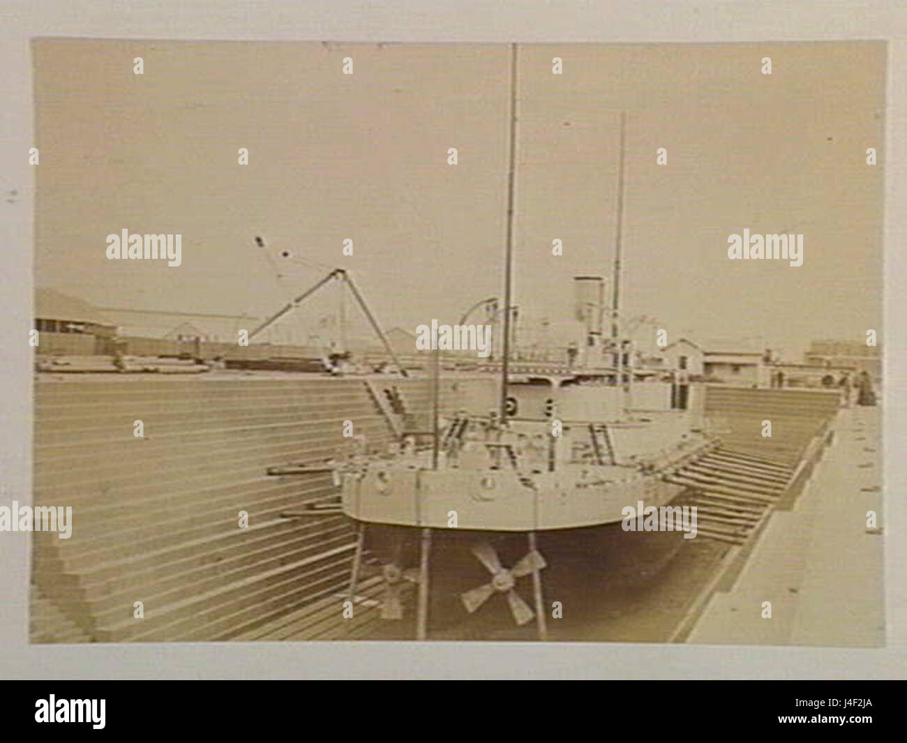 La cale sèche de Williamstown, Victoria, Australie, est une importante installation maritime utilisée pour la réparation et l'entretien des navires. Il a joué un rôle vital dans l'histoire navale de l'Australie, fournissant des services aux navires militaires et commerciaux depuis sa création. Banque D'Images