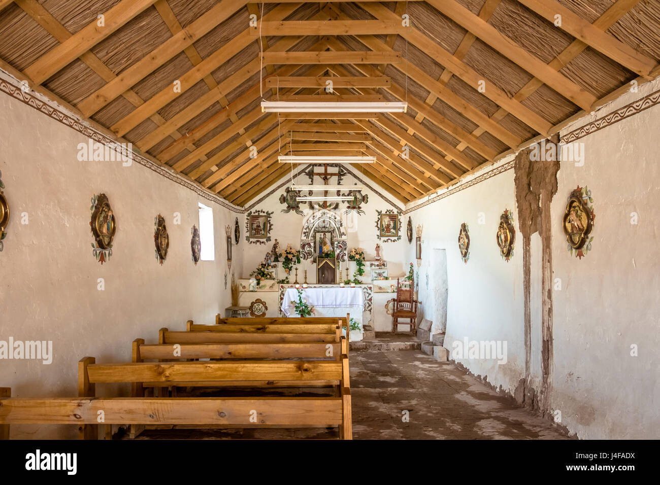 SOCAIRE, CHILI - Apr 16, 2016 : l'intérieur du village de Socaire vieille église - désert d'Atacama, Chili Banque D'Images