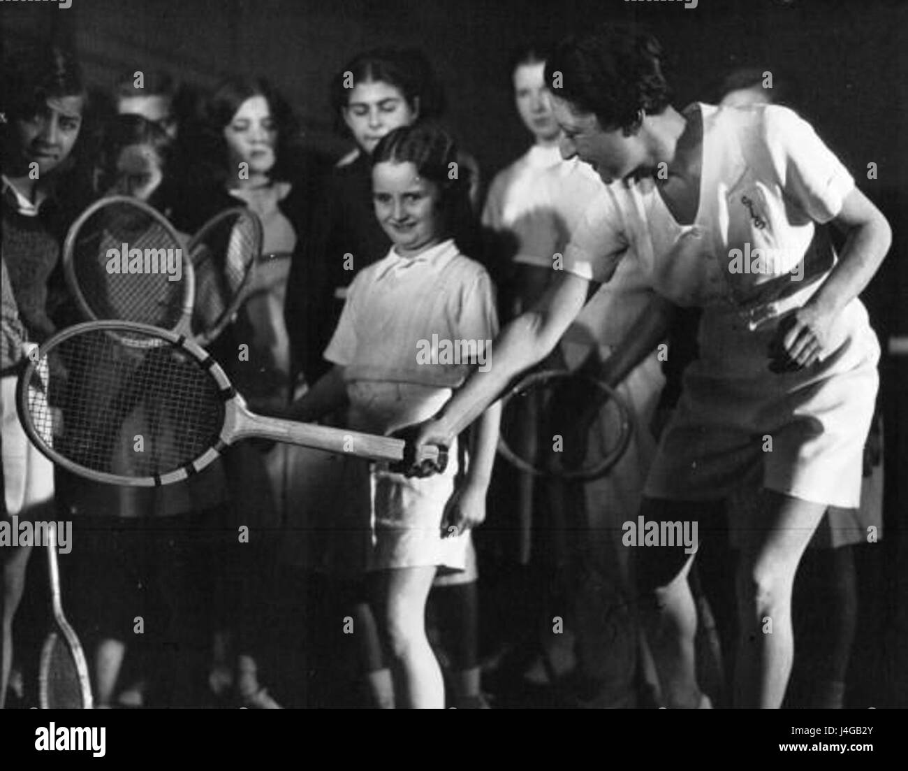 Suzanne Lenglen à son école de tennis 1936 Banque D'Images