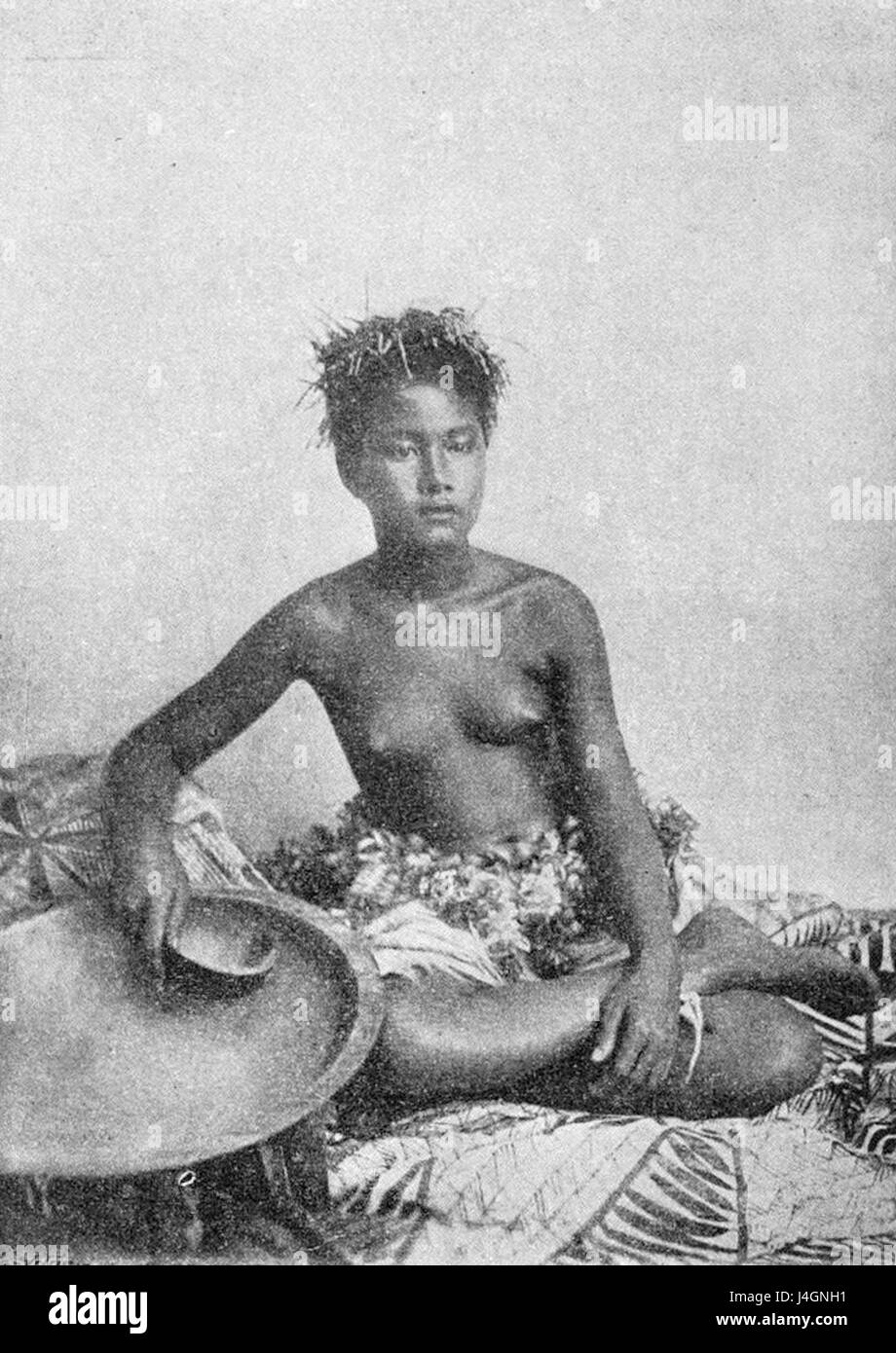 Samoa 1901 Korensky femme offrant kave Banque D'Images