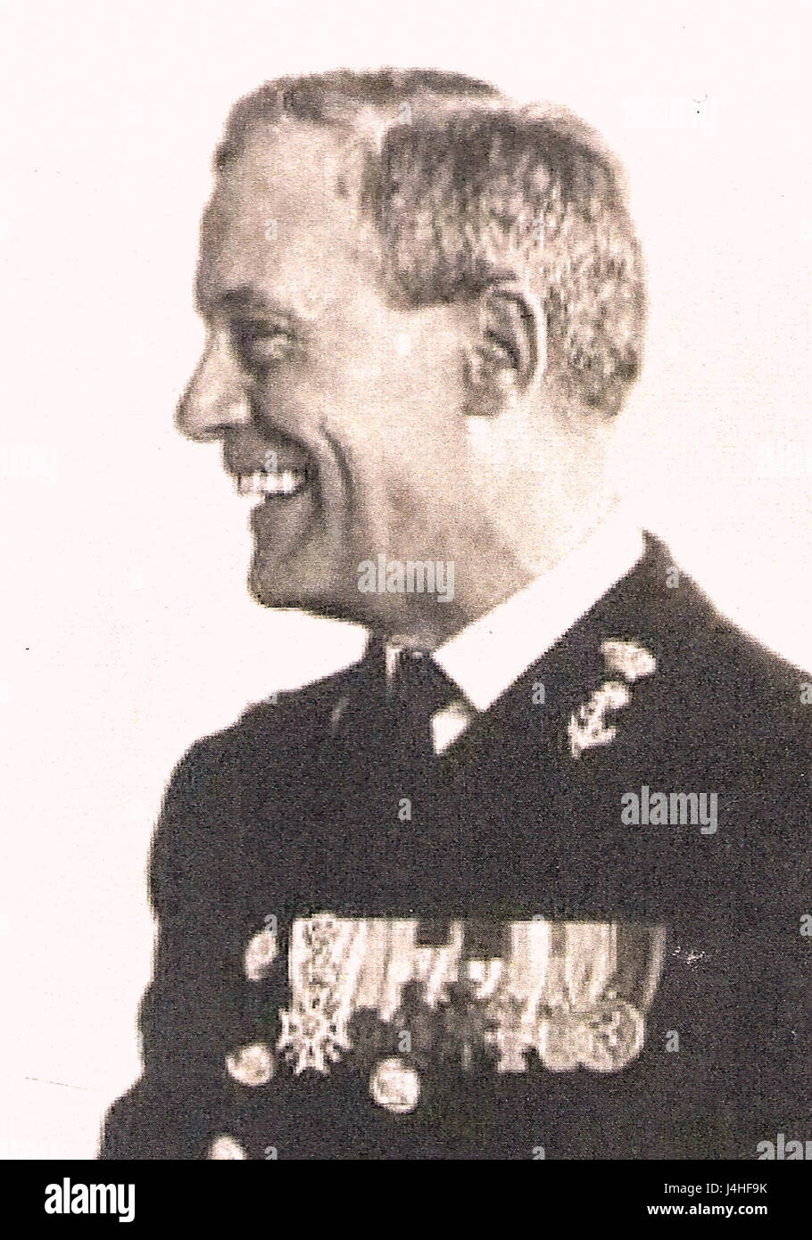 Siliacus, capitaine en mer, est une œuvre historique ou littéraire sur le rôle d'un capitaine en mer. Le titre suggère un accent sur la vie maritime, l'histoire navale et le voyage du capitaine. Banque D'Images