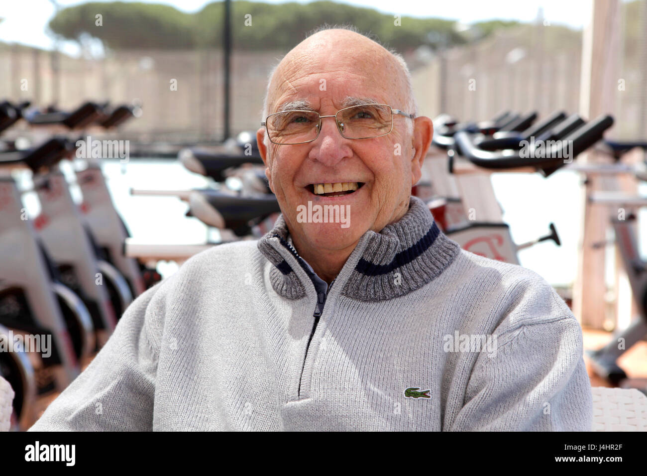 Andrés Gimeno Tolaguera, joueur de tennis espagnol. Banque D'Images