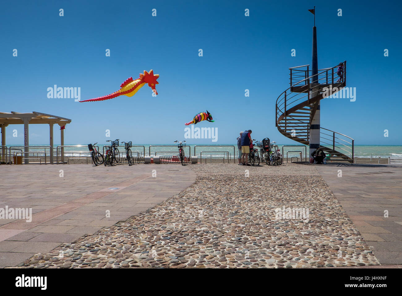 MARINA di Cecina, ITALIE - 07 mai, 2017 : Largo Cairoli pendant la Festival du cerf-volant et les fleurs Banque D'Images