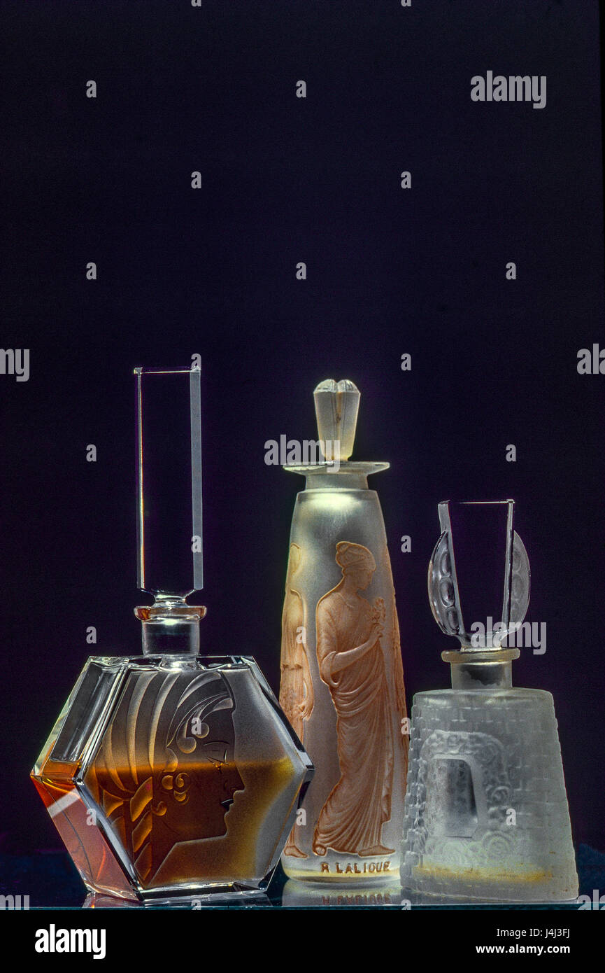 Flacons à parfum lalique antique, Mumbai, Maharashtra, Inde, Asie Banque D'Images