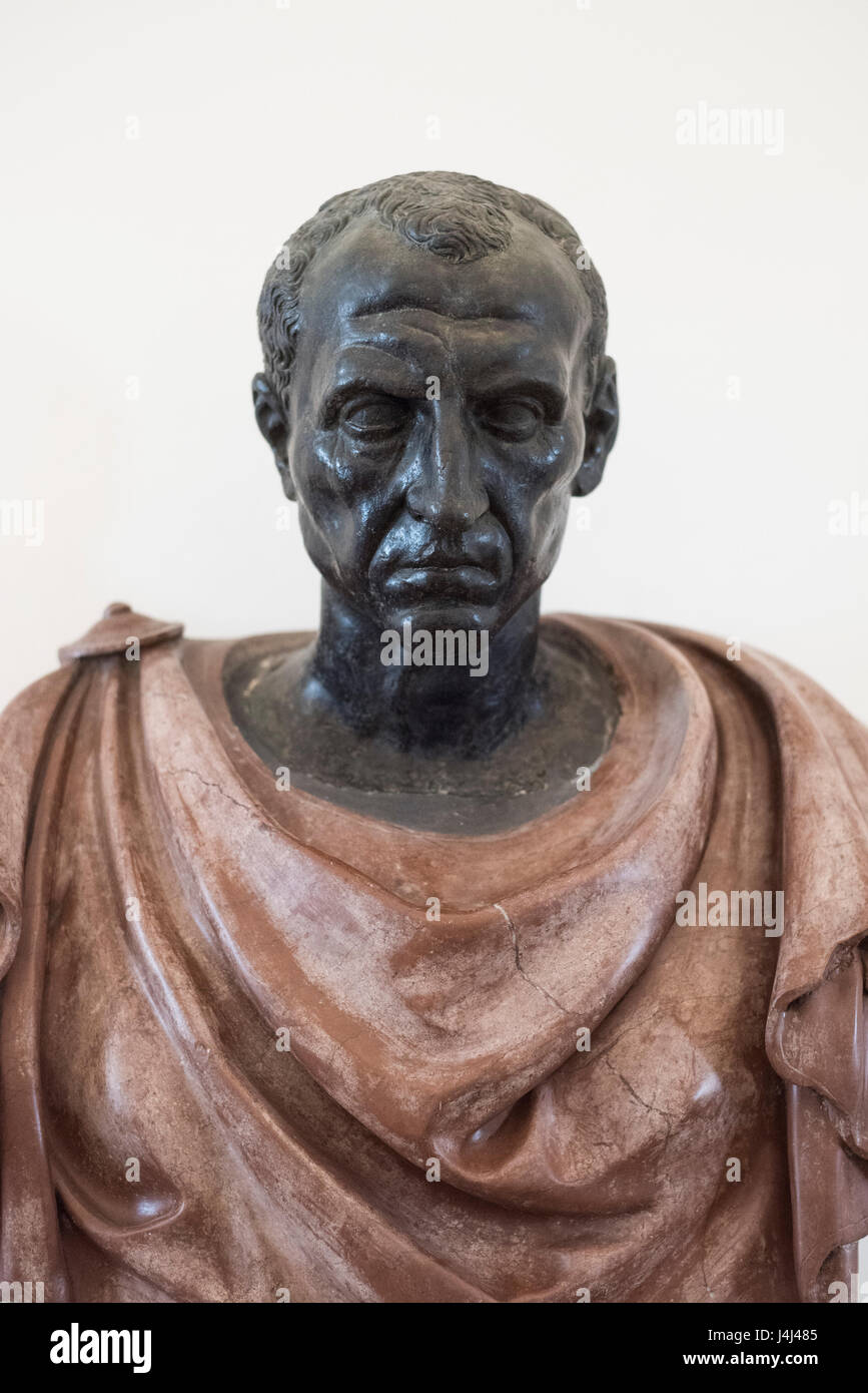 Rome. L'Italie. Buste de Jules César. Museo Nazionale Romano. Palazzo Altemps. Collection Boncompagni Ludovisi. Banque D'Images