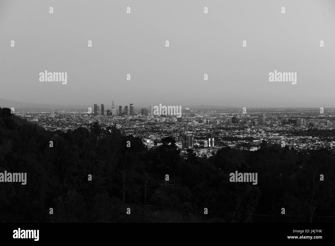 Le centre-ville de Los Angeles vue d'Hollywood, Californie. Banque D'Images