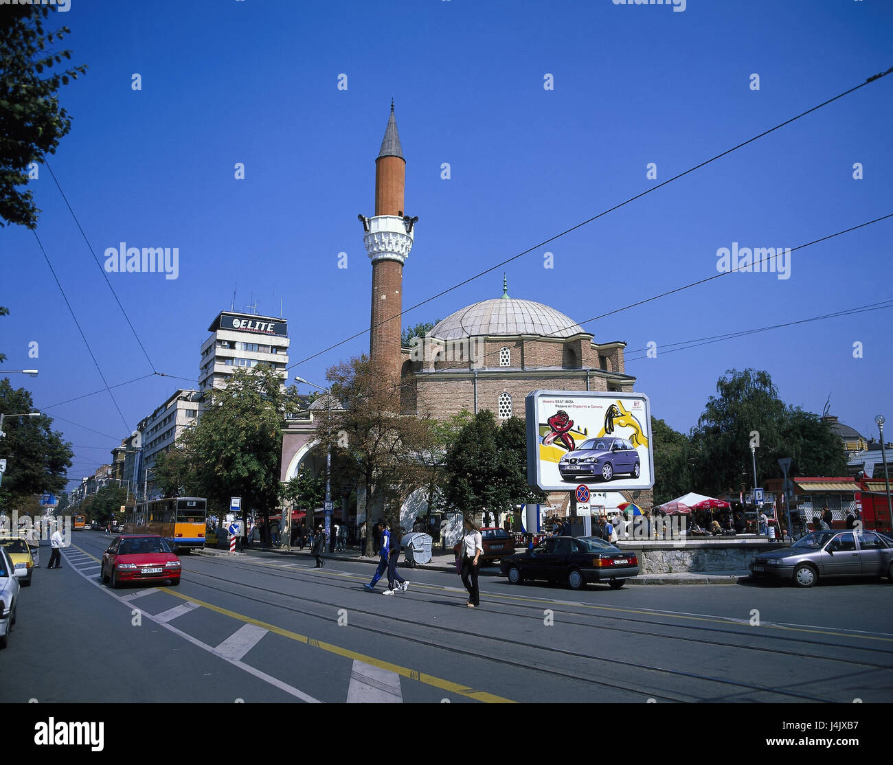 Bulgarie, Sofia, banja Basi mosquée, l'Europe du sud-est de la rue, la ville, le capital, la religion, la foi, l'église, mosquée, banja Bashi, mosquée, structure, construit en 1617, l'Islam, islamique, piéton, passant par Banque D'Images