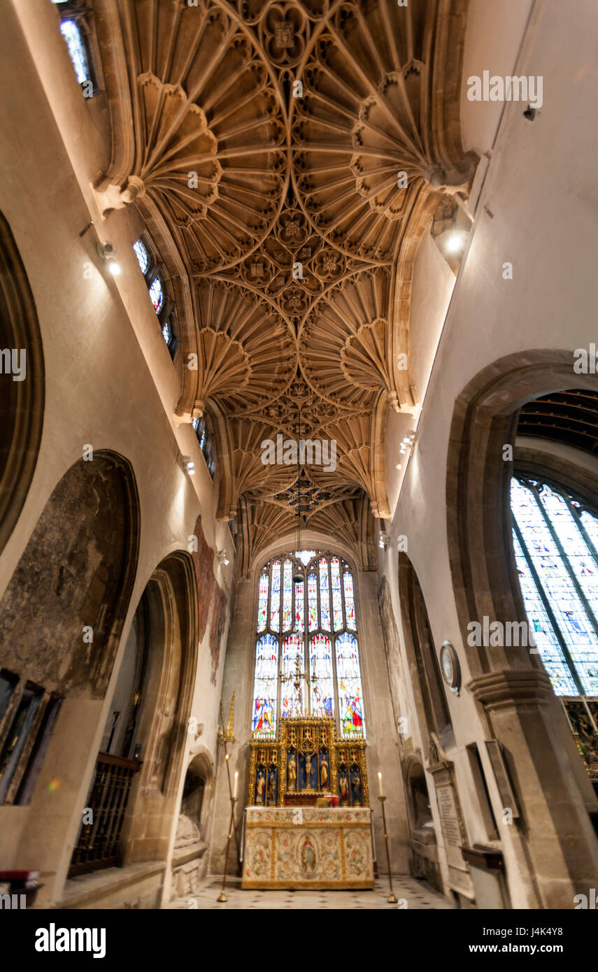 Chapelle St Catherine avec ventilateur de plafond voûte à St Jean le Baptiste église paroissiale, Cirencester, Gloucestershire, Angleterre Banque D'Images