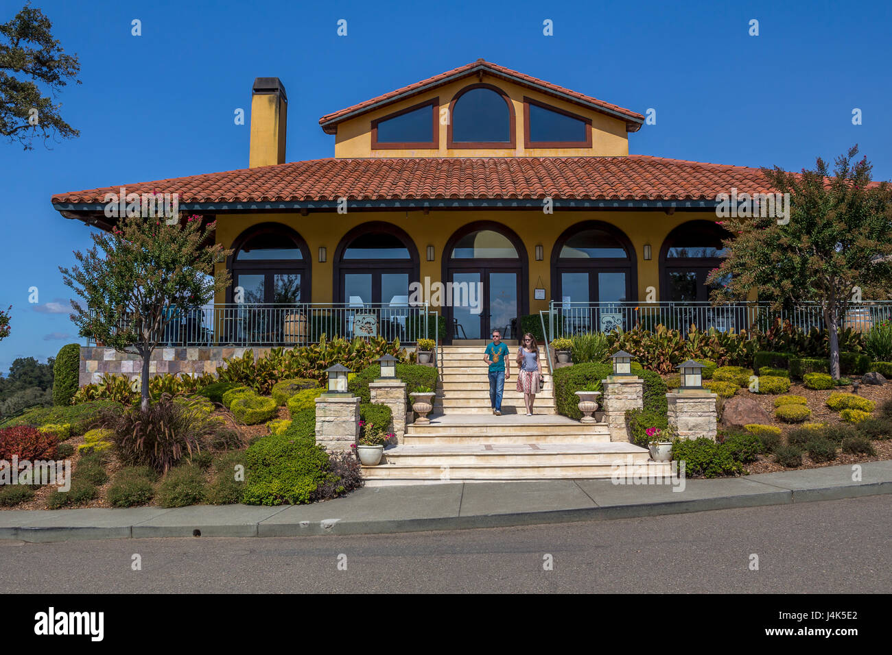 Salle de dégustation de style méditerranéen, entreprise vinicole Hanna, Healdsburg, Alexander Valley, Sonoma County, California, United States Banque D'Images
