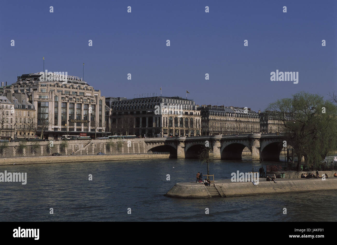 France, Paris, vue sur la ville, son, Pont Neuf, été, Europe, capital, rivière, maisons, pont, la structure, l'architecture, la connexion, la connexion de la rue, de la culture, de l'endroit d'intérêt Banque D'Images