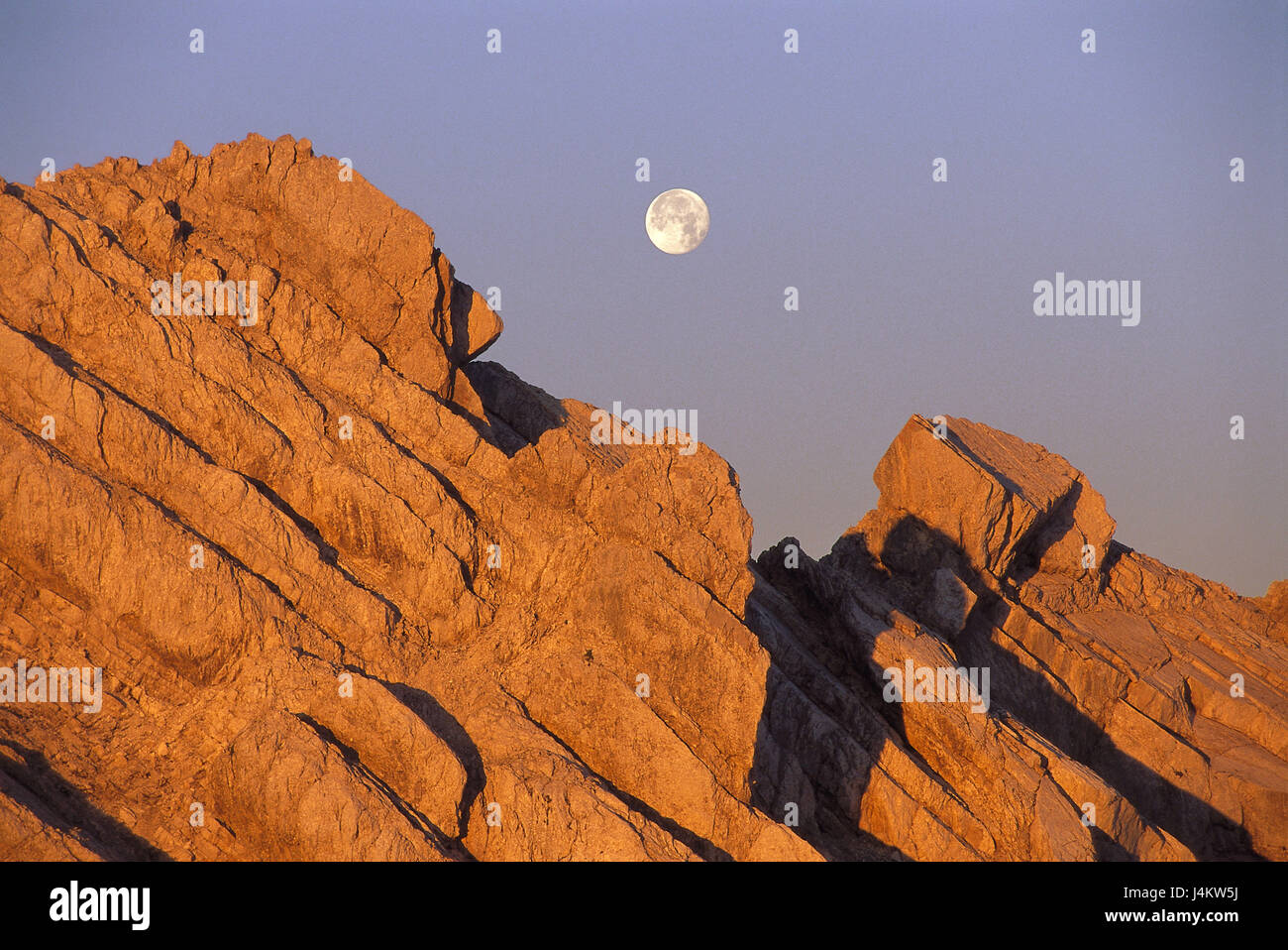 Le soleil la lune et toi Banque de photographies et d'images à haute  résolution - Alamy