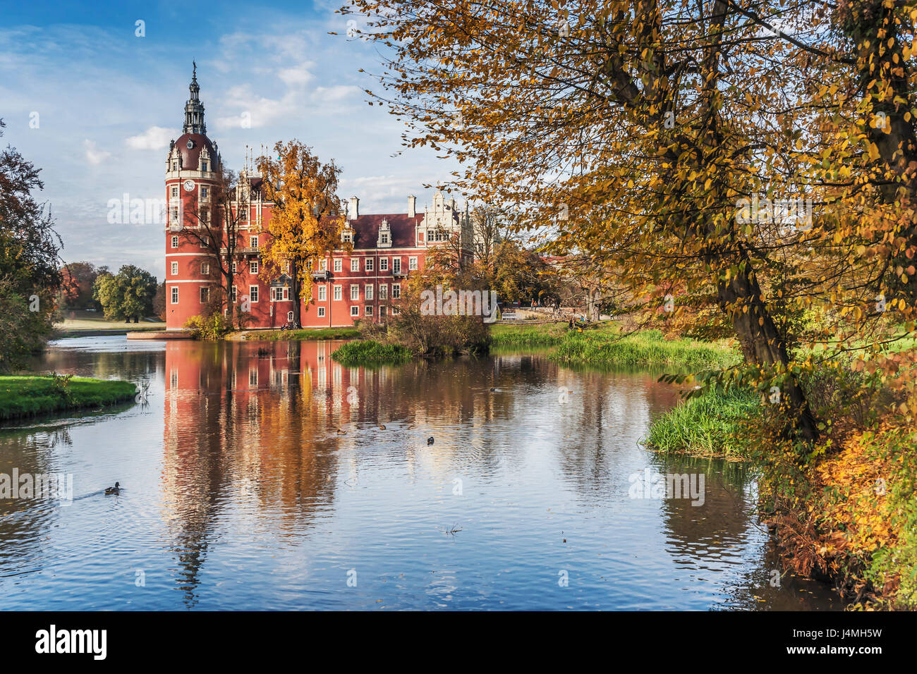 Le nouveau palais Schloss Muskau (Berlin) est situé dans l'Fuerst Pueckler Park à Bad Muskau, Saxe, Allemagne, Europe Banque D'Images