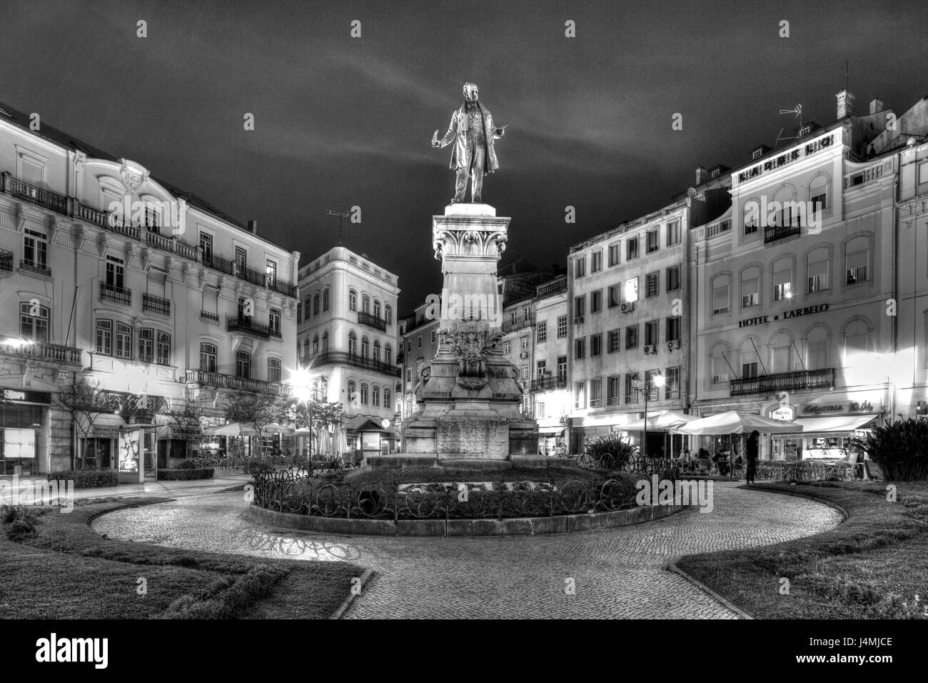 Largo da Portagem et Monument Joaquim António de Aguia au crépuscule , Coimbra, Beira Litoral, REGIO, Centro, Portugal, l'Europe JE Platz Largo da Portagem m Banque D'Images