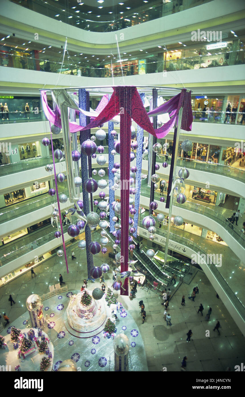 La Chine, Hong Kong, Islande, centre commercial de Causeway Bay, 'Times Square', Noël, le client, l'Asie, Hong Kong, ville, ville, ville cosmopolite, Metropolis, Causeway-Bay, immeuble, centre commercial, Times-Square-Shopping-Mall, temps-place, des magasins, des boutiques, des planchers, les planchers, l'architecture, l'atrium, personne, l'économie, du commerce, décoration de Noël, décoration, pour les fêtes de Noël, à l'intérieur, Banque D'Images