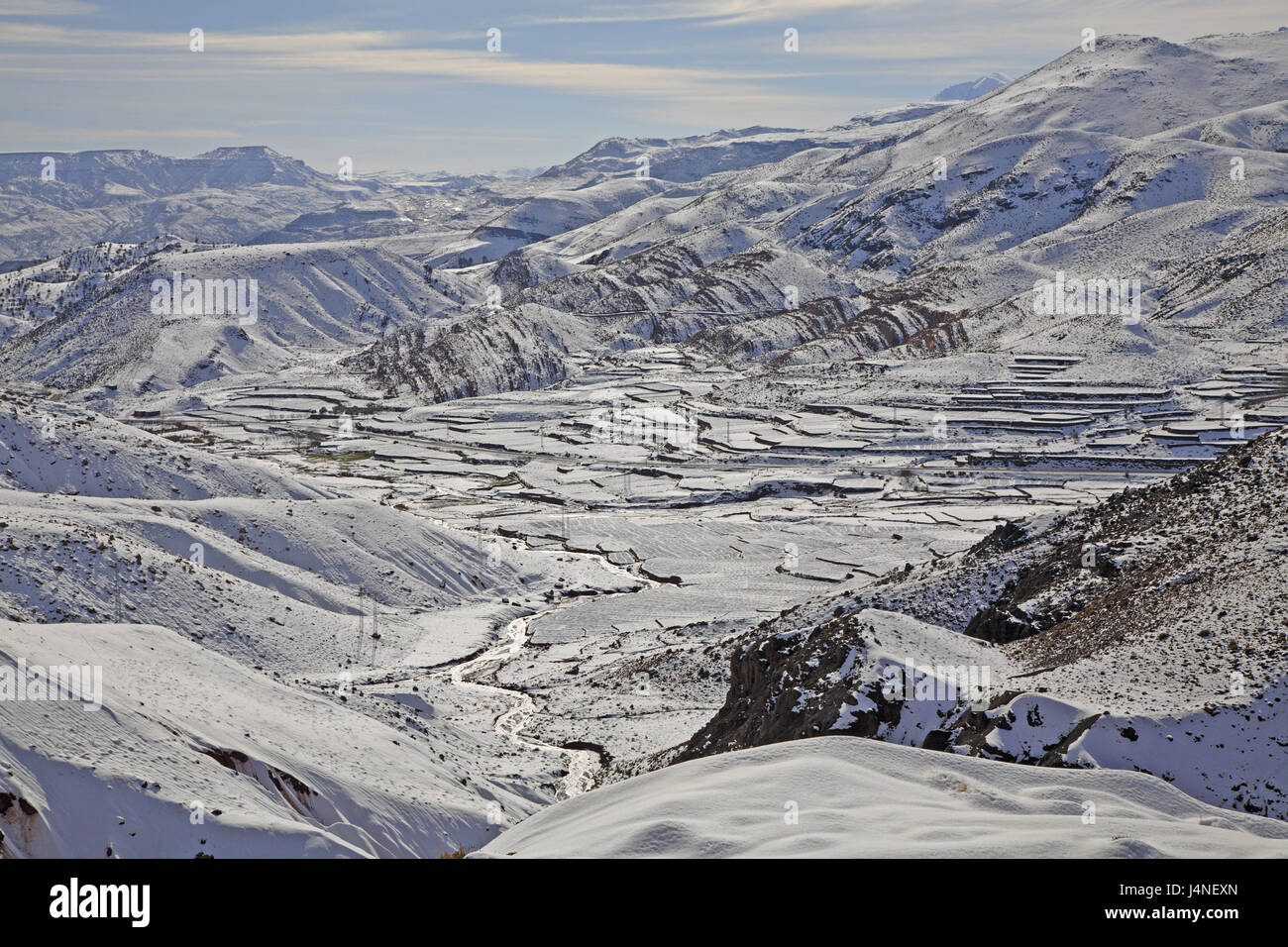 L'Afrique du Nord, Maroc, haut atlas, paysage de montagne, fente, neige  Photo Stock - Alamy