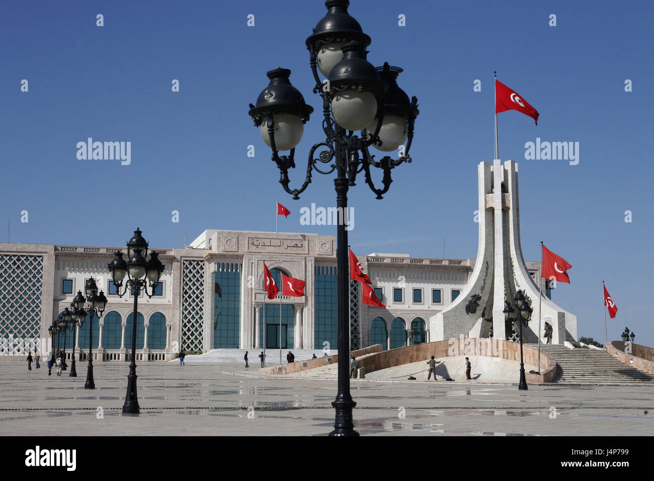 Tunisie - n°79659 - Scènes et Types - Marabout et Quartier Indigène