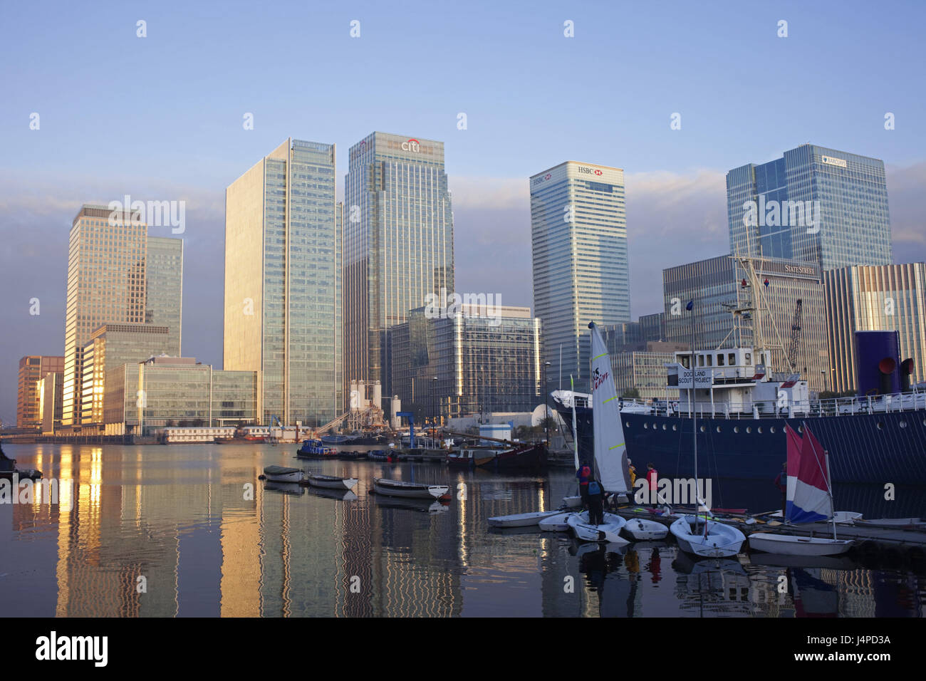 La Grande-Bretagne, l'Angleterre, Londres, dock pays, Canary Wharf, lumière du matin, Banque D'Images