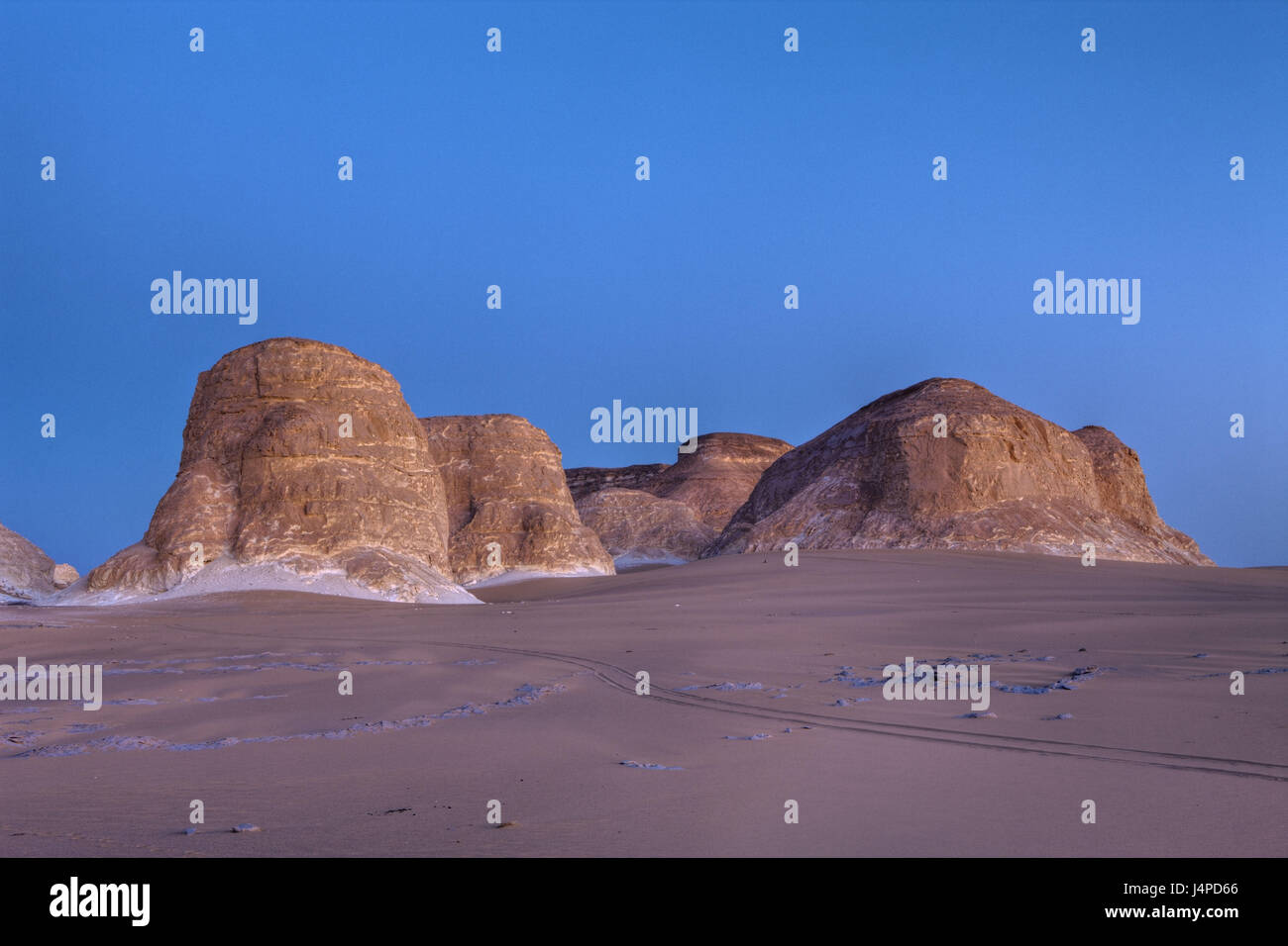 L'humeur du soir dans le parc national du désert blanc, Egypte, désert de Libye, Banque D'Images