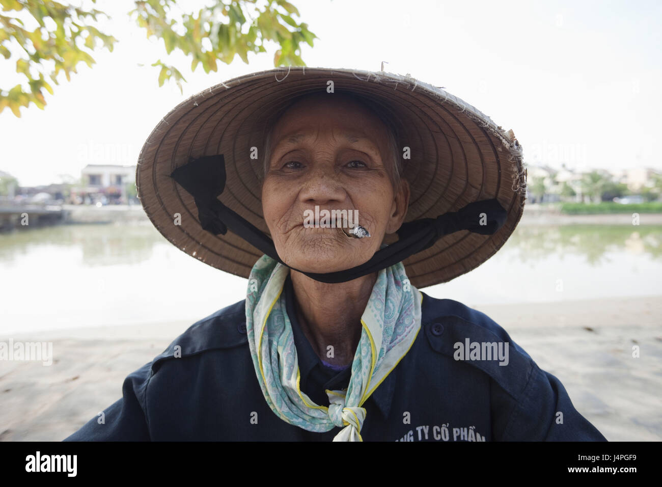 Vietnam, Hoi An, senior, en portrait, le modèle ne libération, Banque D'Images