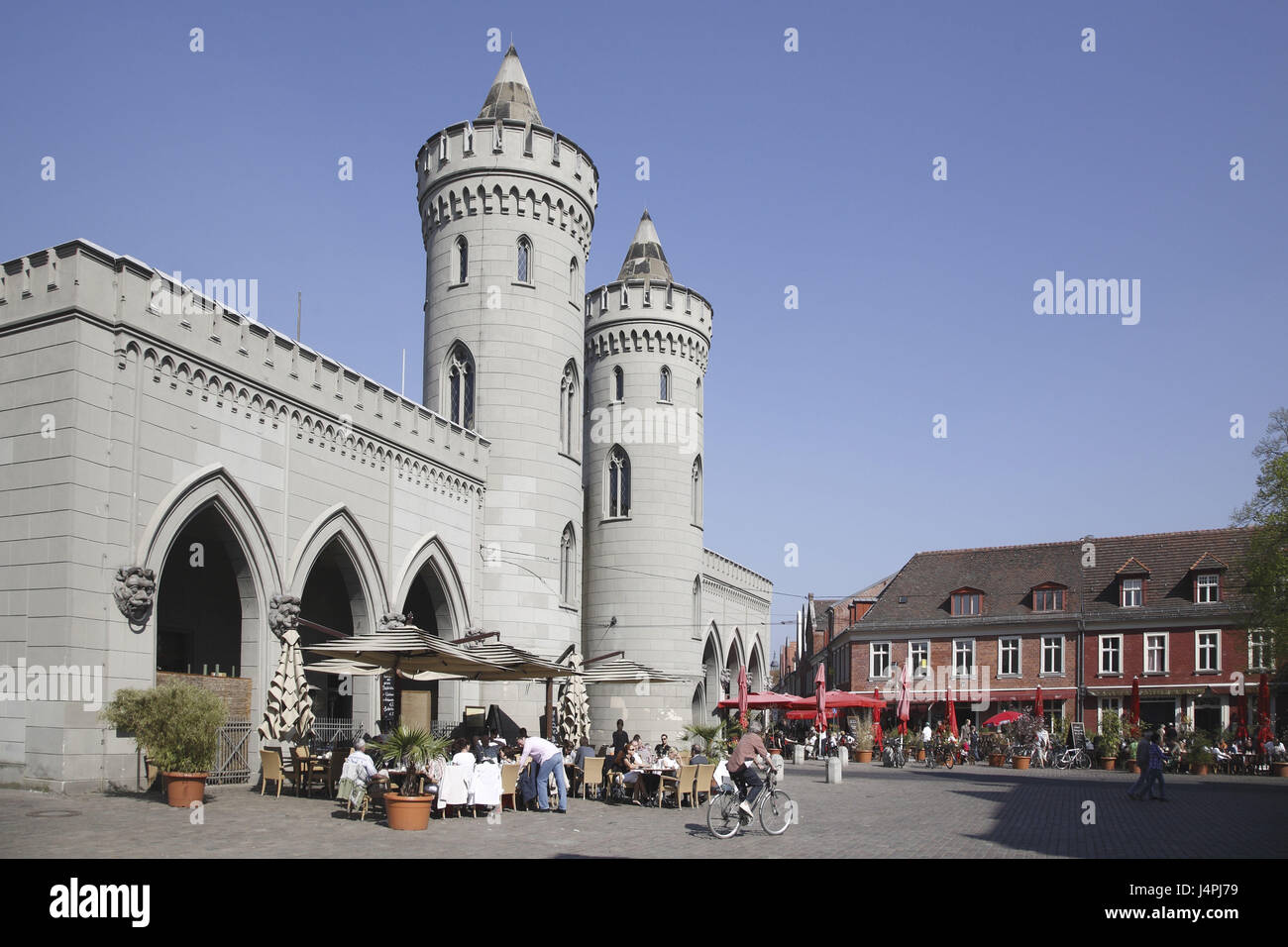 Allemagne, Potsdam, porte de Nauen, carré, street cafe, Banque D'Images