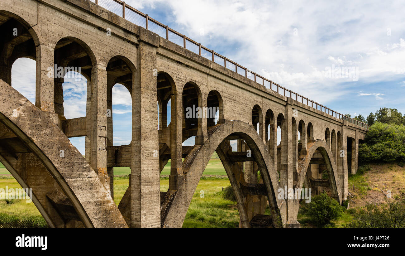 Pont de chemin de fer dans la région de Palouse Eastern Washington. Banque D'Images