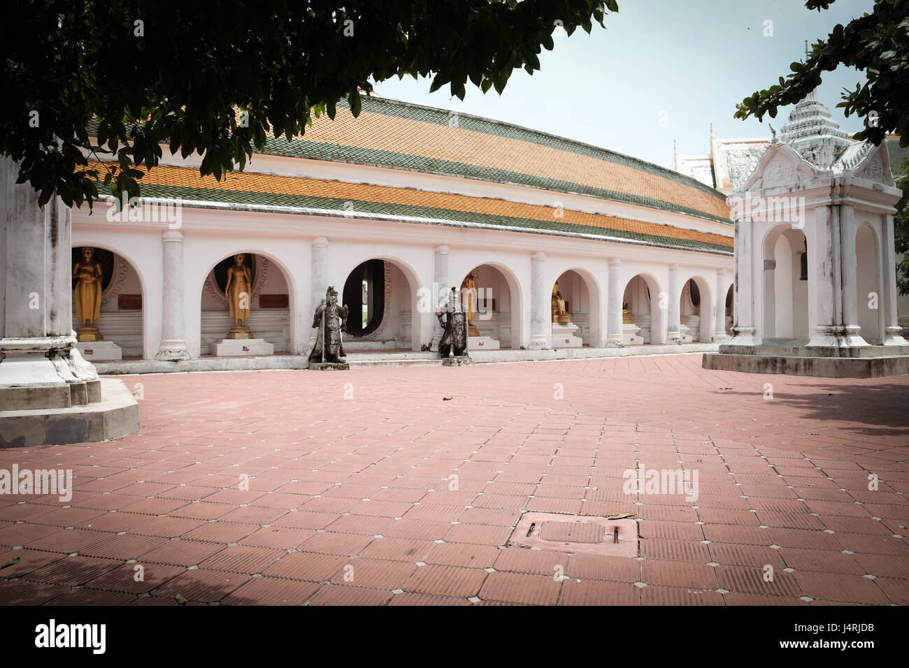 Religions du monde bouddhisme en Thaïlande - un temple bouddhiste thaïlandais Banque D'Images
