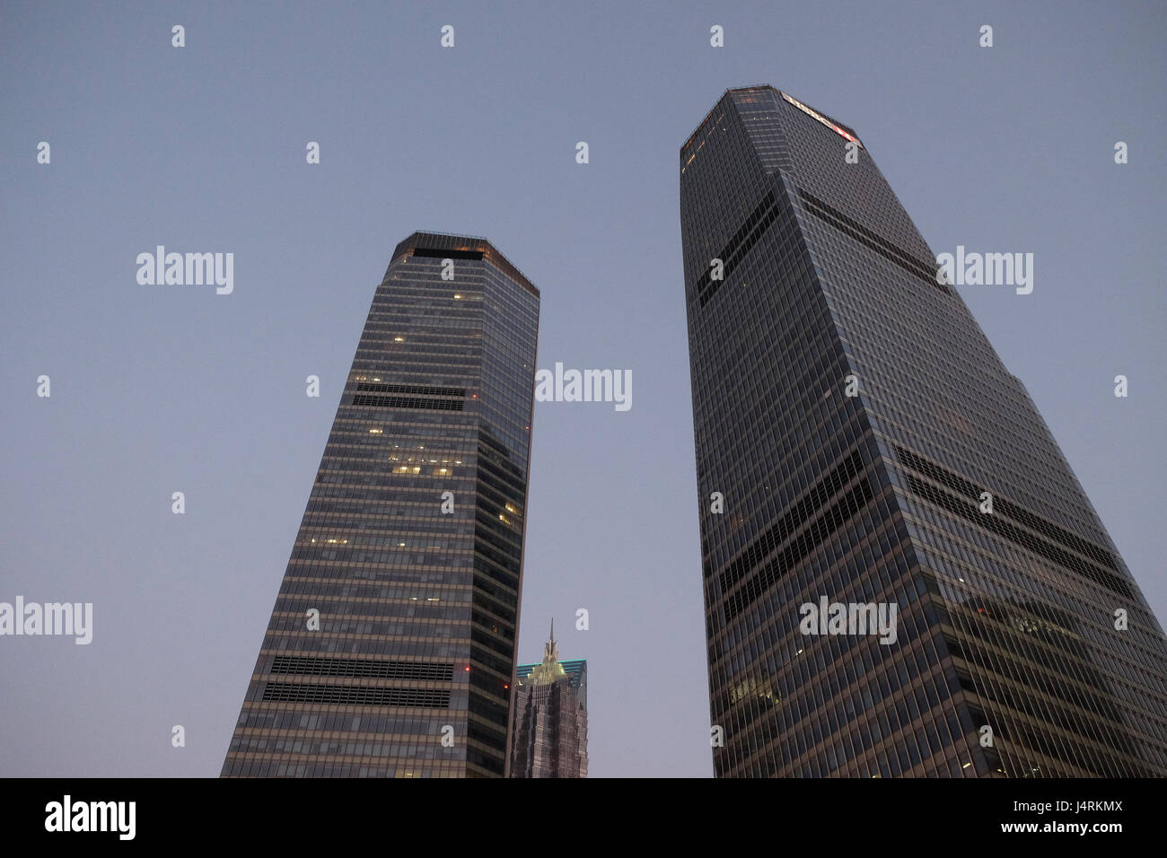 Centre mondial des finances de Shanghai skyscrapers Banque D'Images