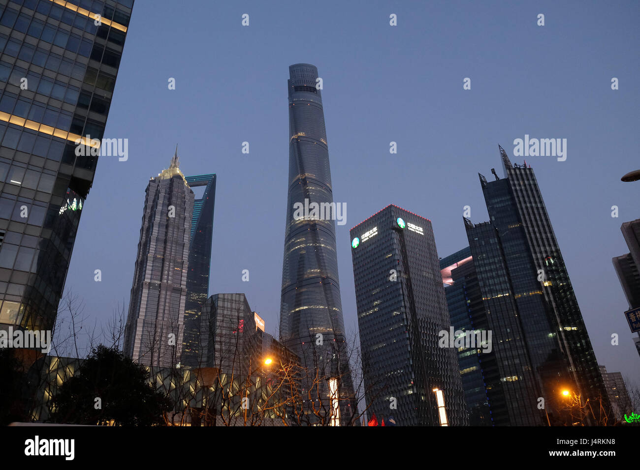 Centre mondial des finances de Shanghai skyscrapers Banque D'Images