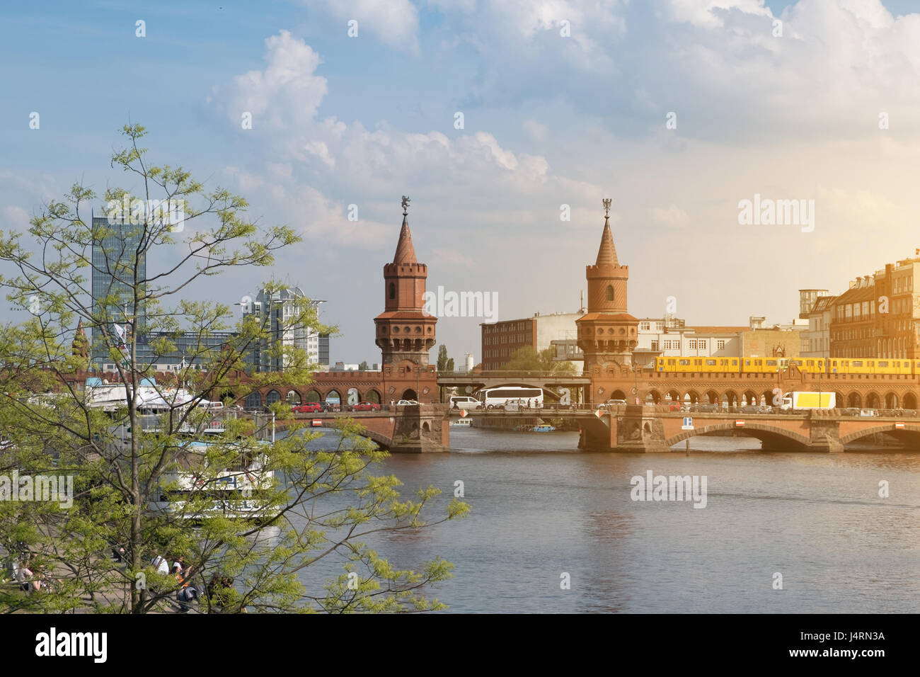 Toits de Berlin, Oberbaum Bridge et Spree panorama Banque D'Images