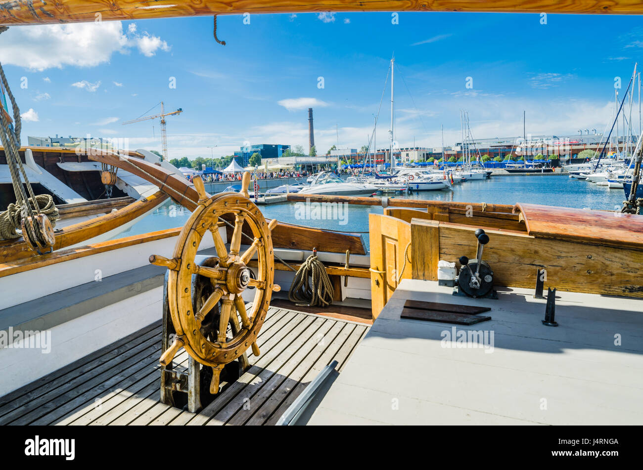 TALLINN, ESTONIE - 16 juillet : Yachts venus célébrer les Journées de la mer à Tallinn, Estonie le 16 juillet 2016. Banque D'Images