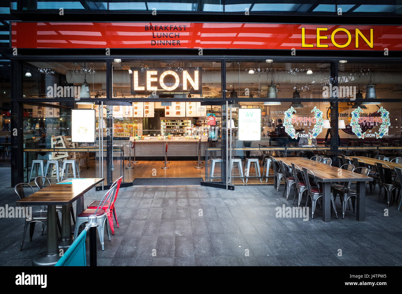 L'Leon restaurant à Londres est redéveloppée Marché de Spitalfields. Leon est une chaîne de plus de 40 restaurants en 2004 à l'installation de fast-food. Banque D'Images