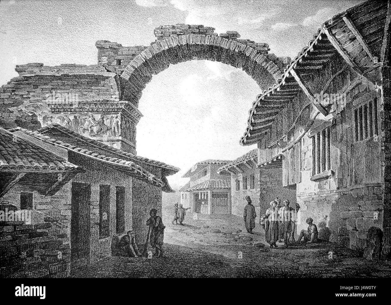 L'arc de Galère à Thessalonique, en Grèce, est un monument romain antique construit au début du IVe siècle pour commémorer la victoire de l'empereur romain Galère sur les Perses. L'arche est un symbole de l'architecture romaine et du triomphe militaire. Serrieu fait référence à la zone ou à la région spécifique où le monument est situé, fournissant un contexte géographique pour son importance historique. Banque D'Images