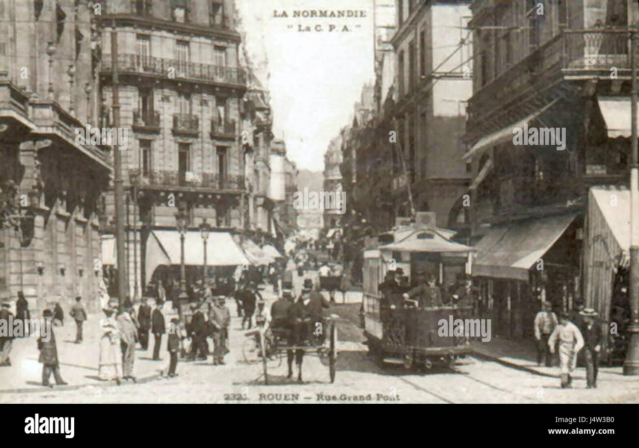 Tramway de Rouen rue Grand pont Banque D'Images