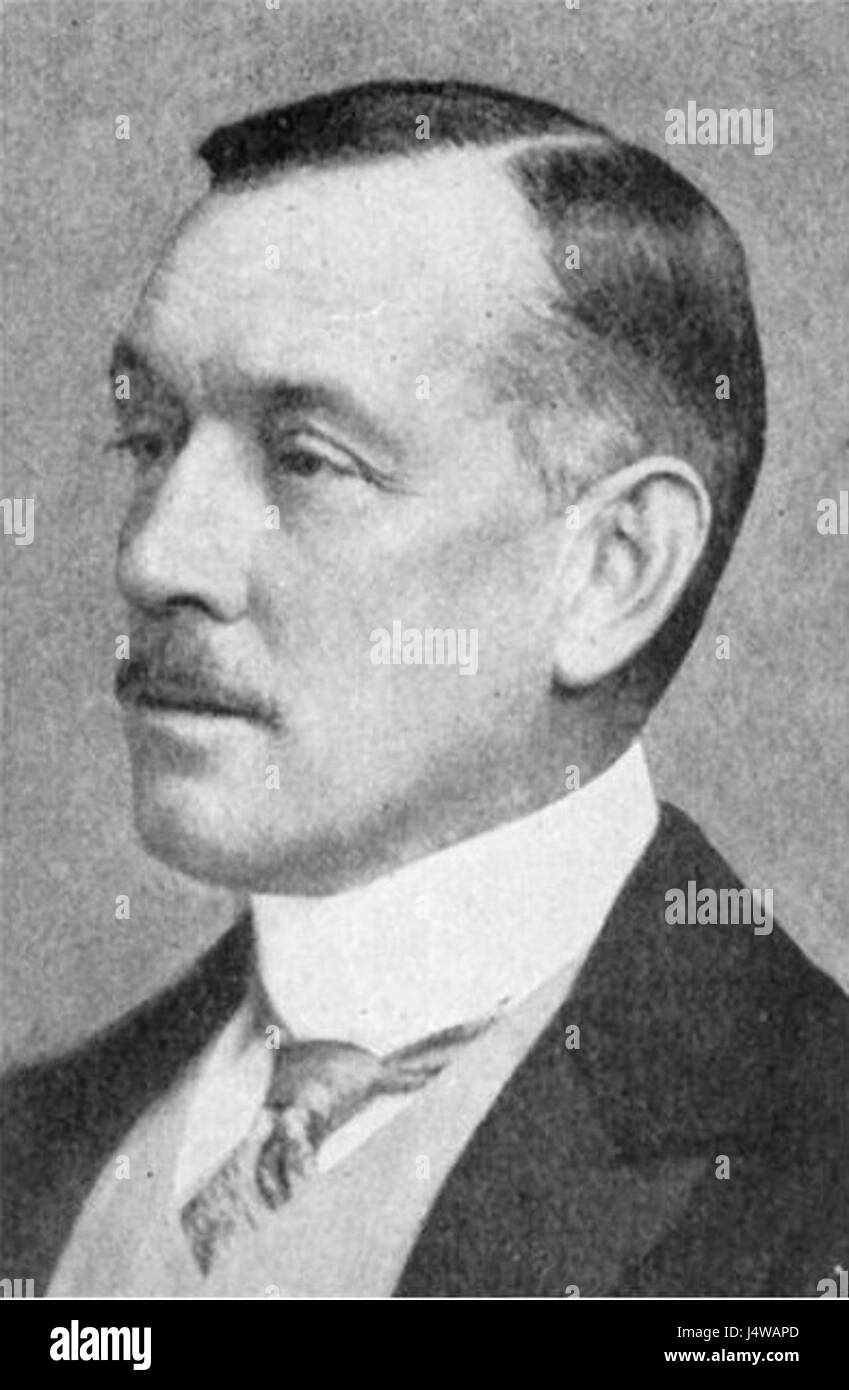 Walter S. Delamain, figure éminente dans le domaine de l'aviation et de l'ingénierie. Connu pour ses contributions au développement des technologies aéronautiques et des conceptions innovantes au début du XXe siècle. Banque D'Images