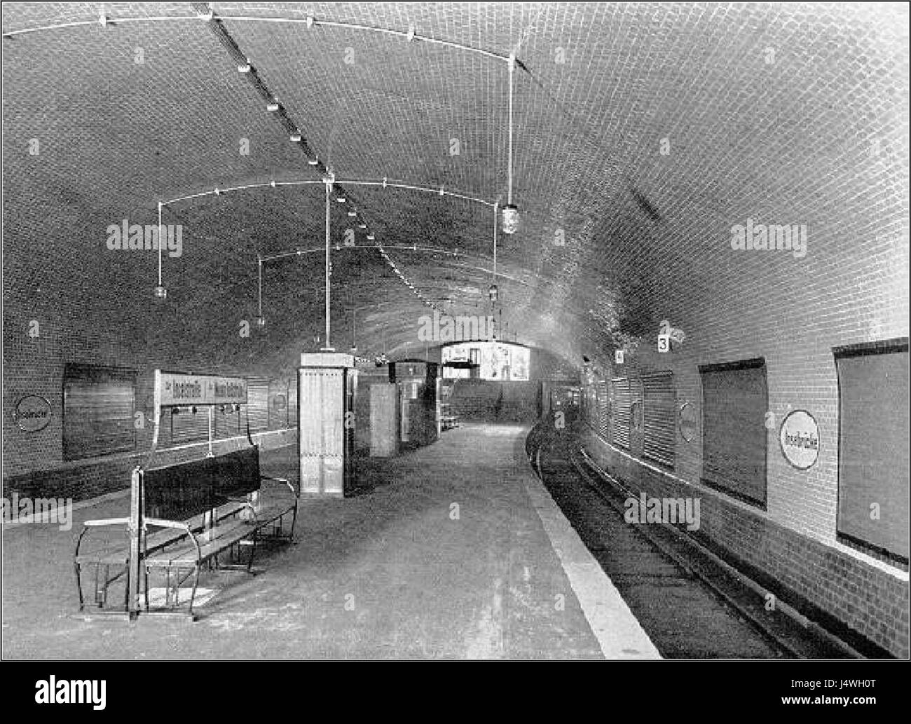 U Bahn Berlin 1913 Inselbruecke Banque D'Images