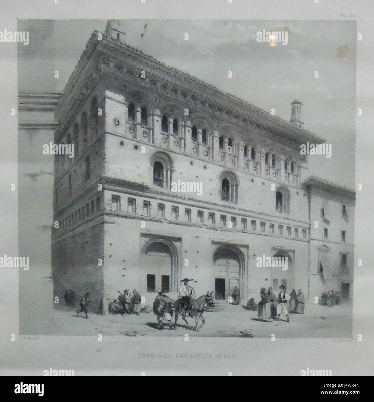 La Lonja à Saragosse est un bâtiment Renaissance du XVIe siècle conçu par Juan de SariÃ±ena, qui servait à l'origine d'échange de marchands. Son faÃ§ade en brique dispose de trois étages avec des ouvertures croissantes, et l'intérieur dispose d'un vaste hall avec des colonnes annelées et des voûtes en forme d'étoile. Le bâtiment est orné du bouclier de la ville de Saragosse et du bouclier impérial de l'empereur Charles V. actuellement, il fonctionne comme un espace d'exposition géré par le conseil municipal de Saragosse. Banque D'Images