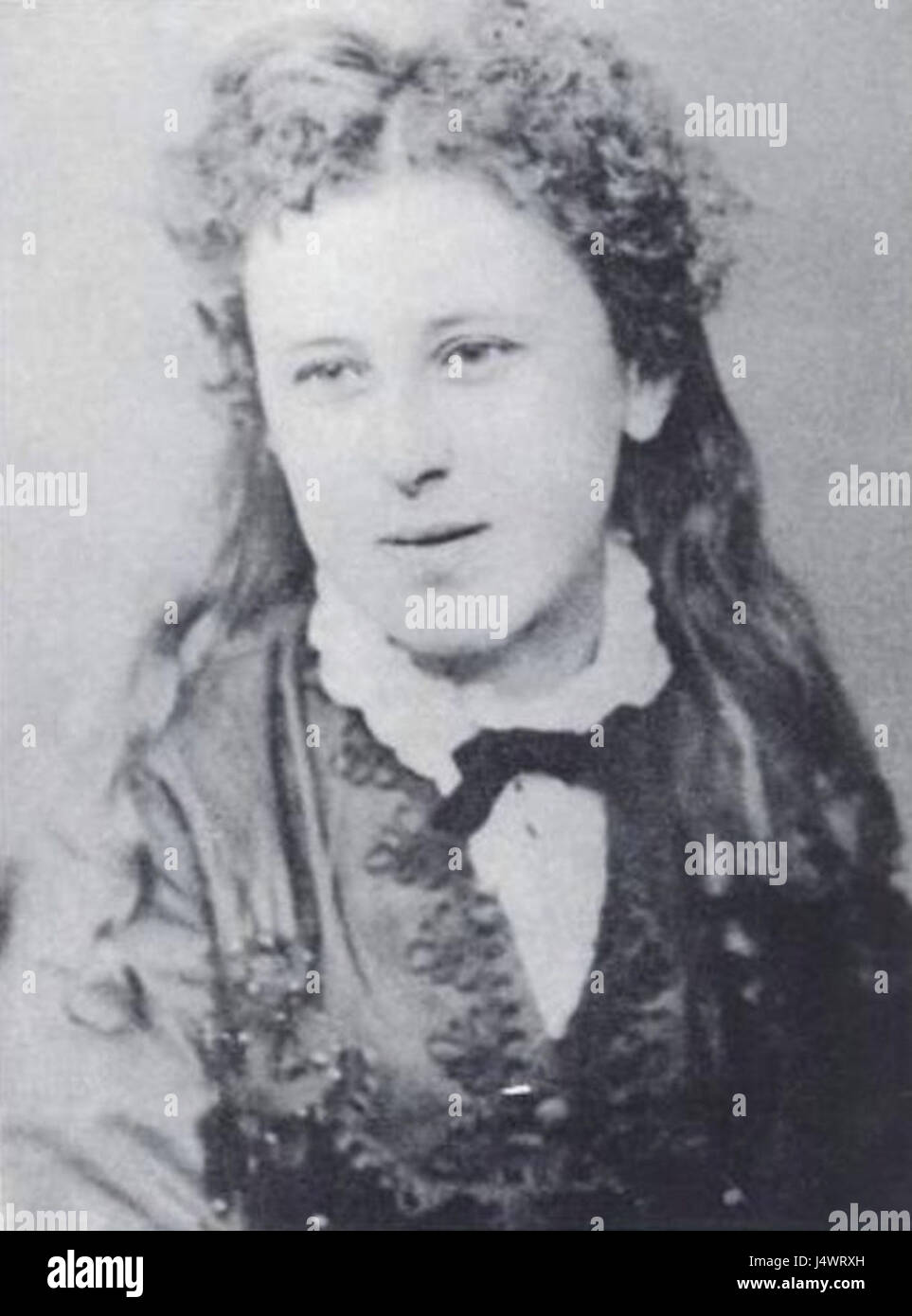 Violet Paget, connue sous son nom de plume Vernon Lee, était une écrivaine et intellectuelle britannique. Elle écrit sur l'art, la littérature et la psychologie à la fin du XIXe siècle, explorant souvent les thèmes de l'esthétique et du surnaturel. Banque D'Images