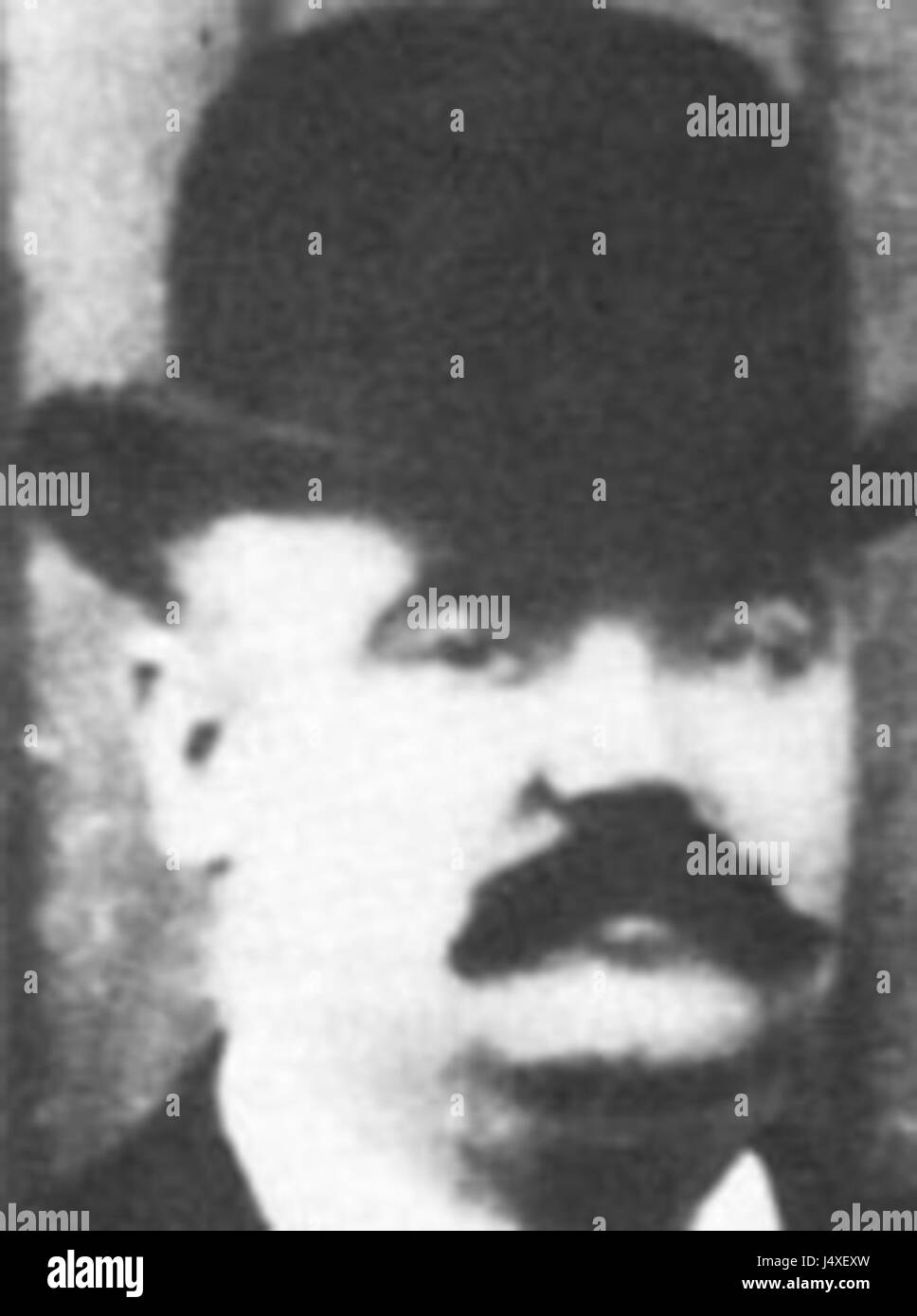 Tom Watson était un entraîneur de football influent au début du XXe siècle, connu pour son leadership et ses réalisations au sein des clubs de football anglais. Sa direction a contribué à façonner l'industrie du football à cette époque. Banque D'Images